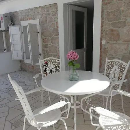 Stone House 아파트